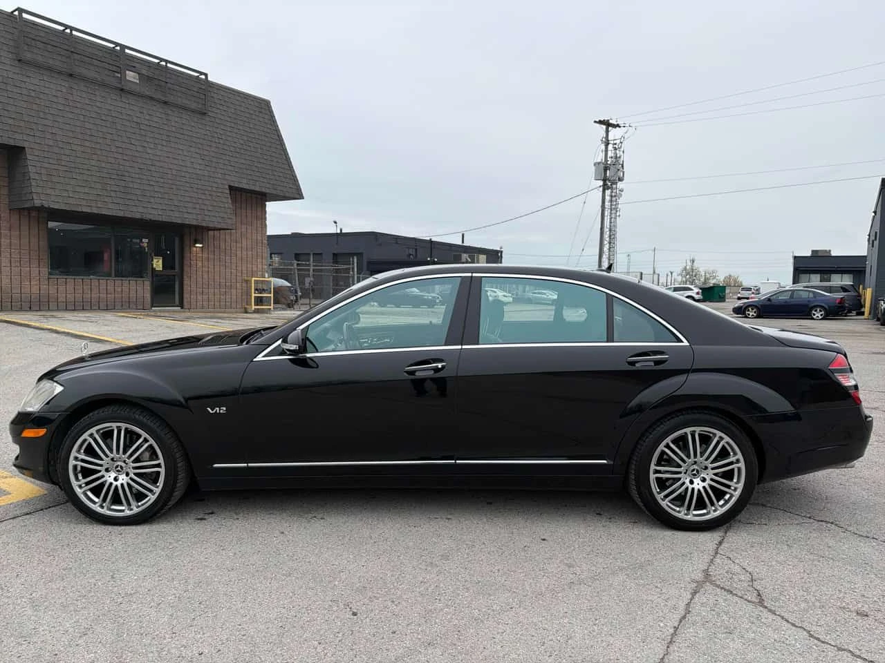 Mercedes-Benz S 600  5.5L  V 12  / CAMERA/ОБДУХВАНЕ, снимка 2 - Автомобили и джипове - 54476643