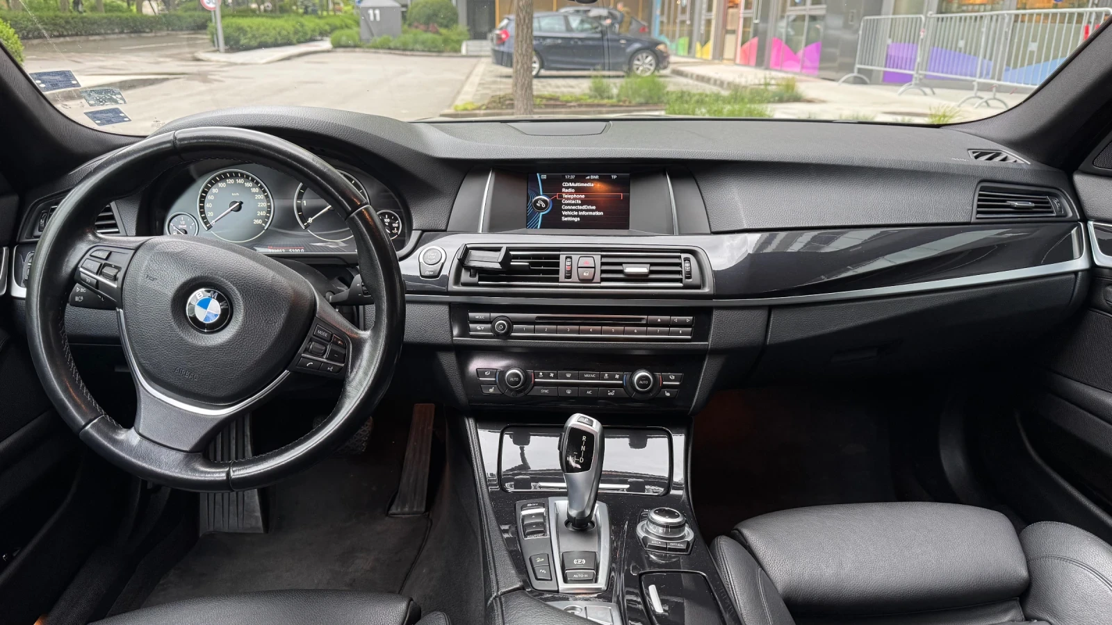 BMW 520 520d x-drive touring, снимка 6 - Автомобили и джипове - 54812015