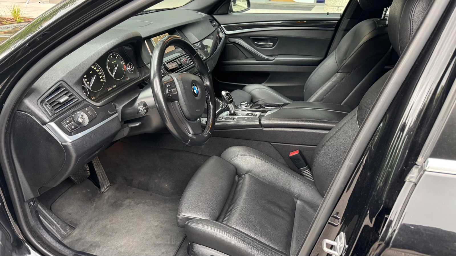 BMW 520 520d x-drive touring, снимка 7 - Автомобили и джипове - 54812015