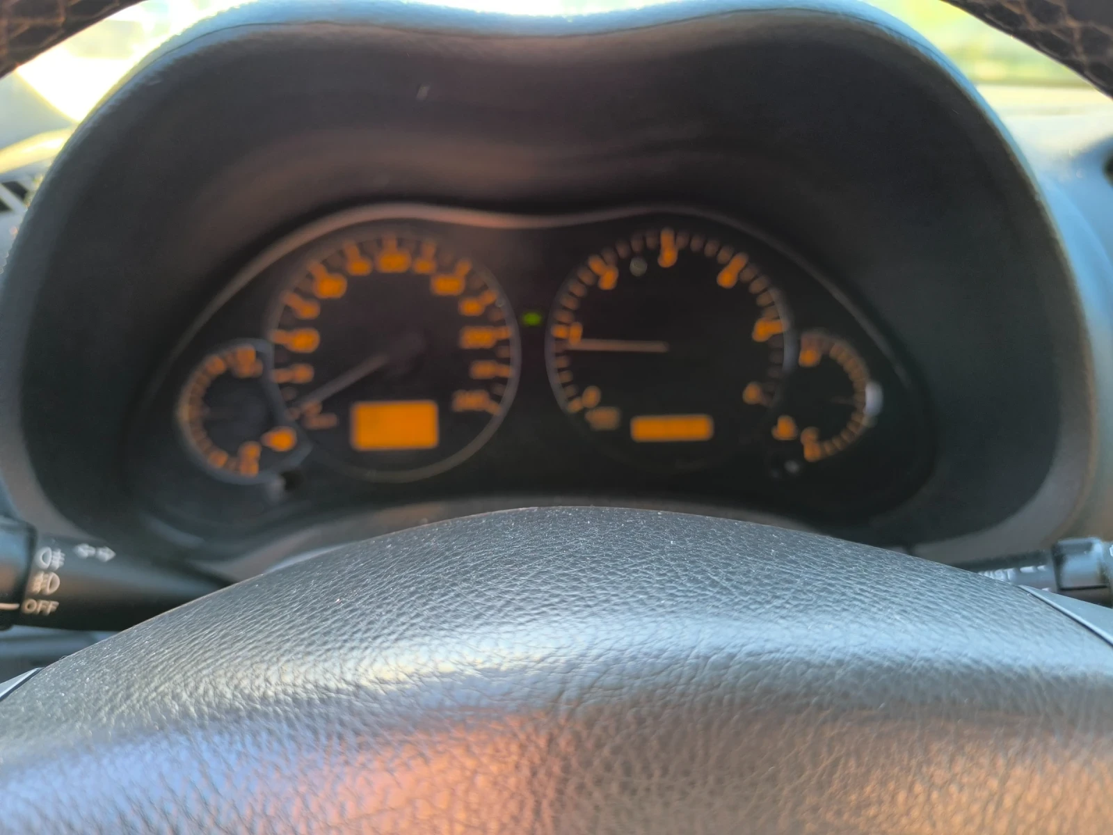 Toyota Avensis, снимка 10 - Автомобили и джипове - 54842748