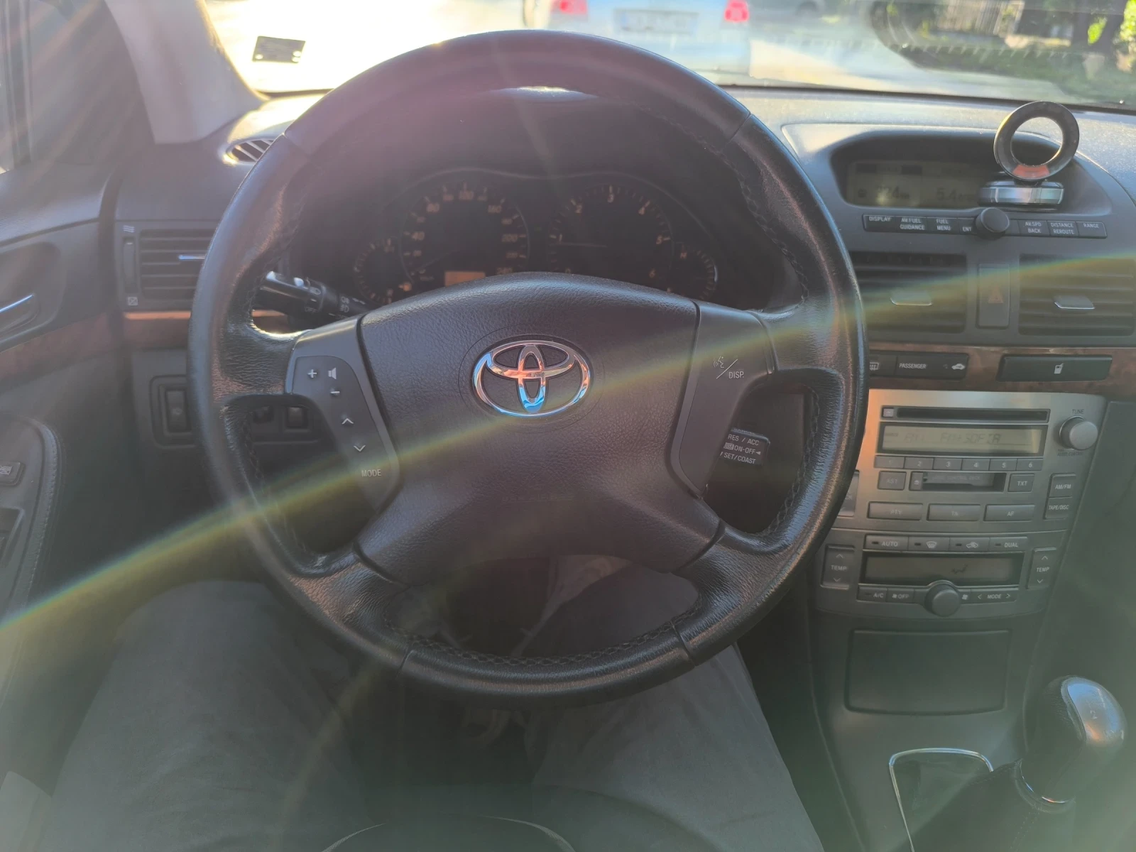 Toyota Avensis, снимка 16 - Автомобили и джипове - 54842748