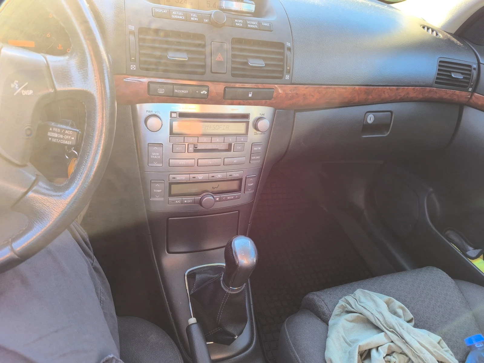 Toyota Avensis, снимка 9 - Автомобили и джипове - 54842748