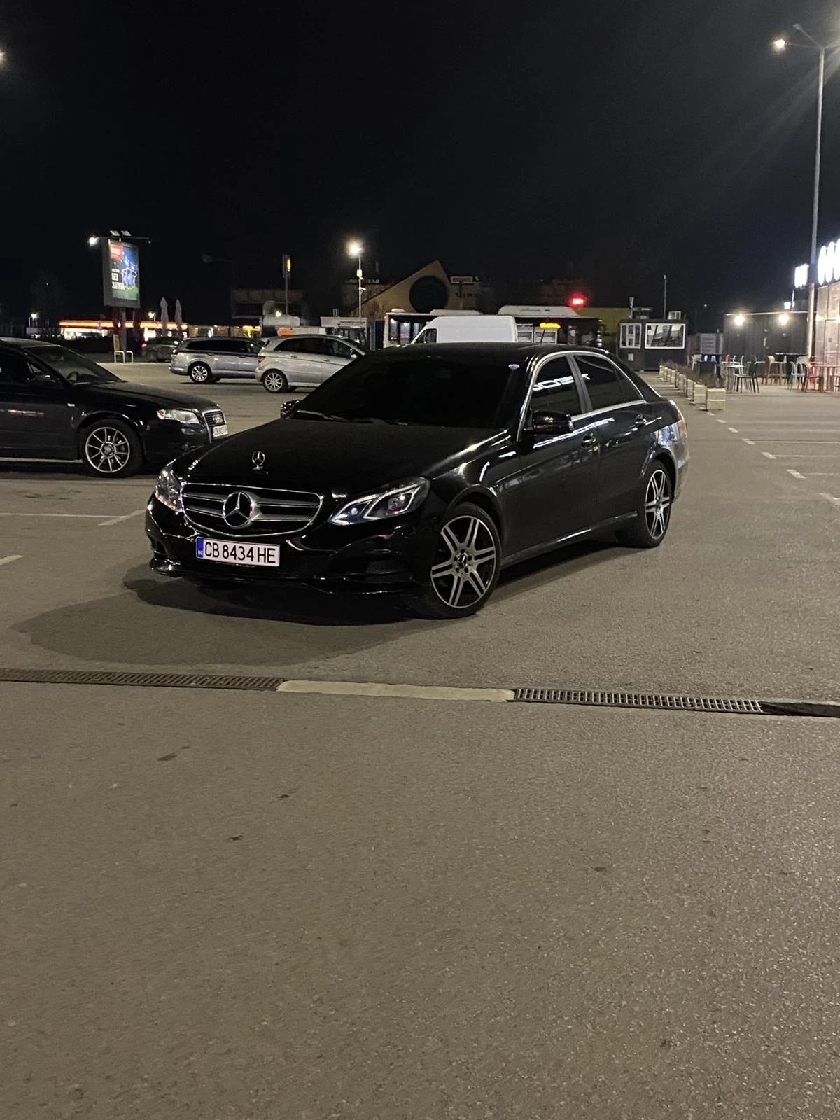 Mercedes-Benz E 200, снимка 9 - Автомобили и джипове - 55016167