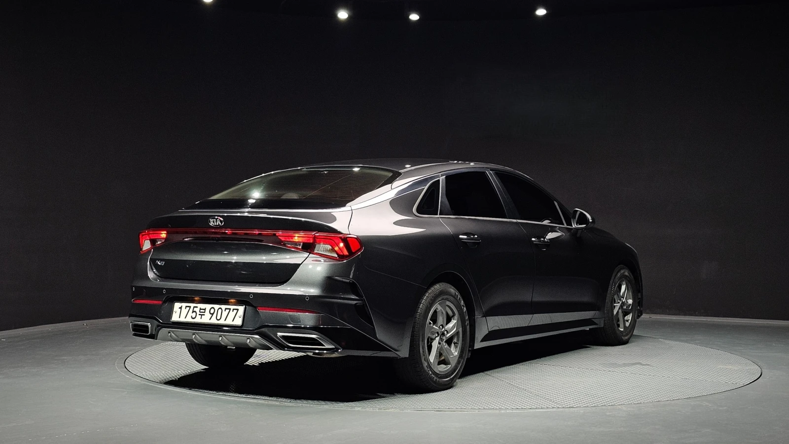Kia K5 Фабрична Газ, снимка 2 - Автомобили и джипове - 55240100