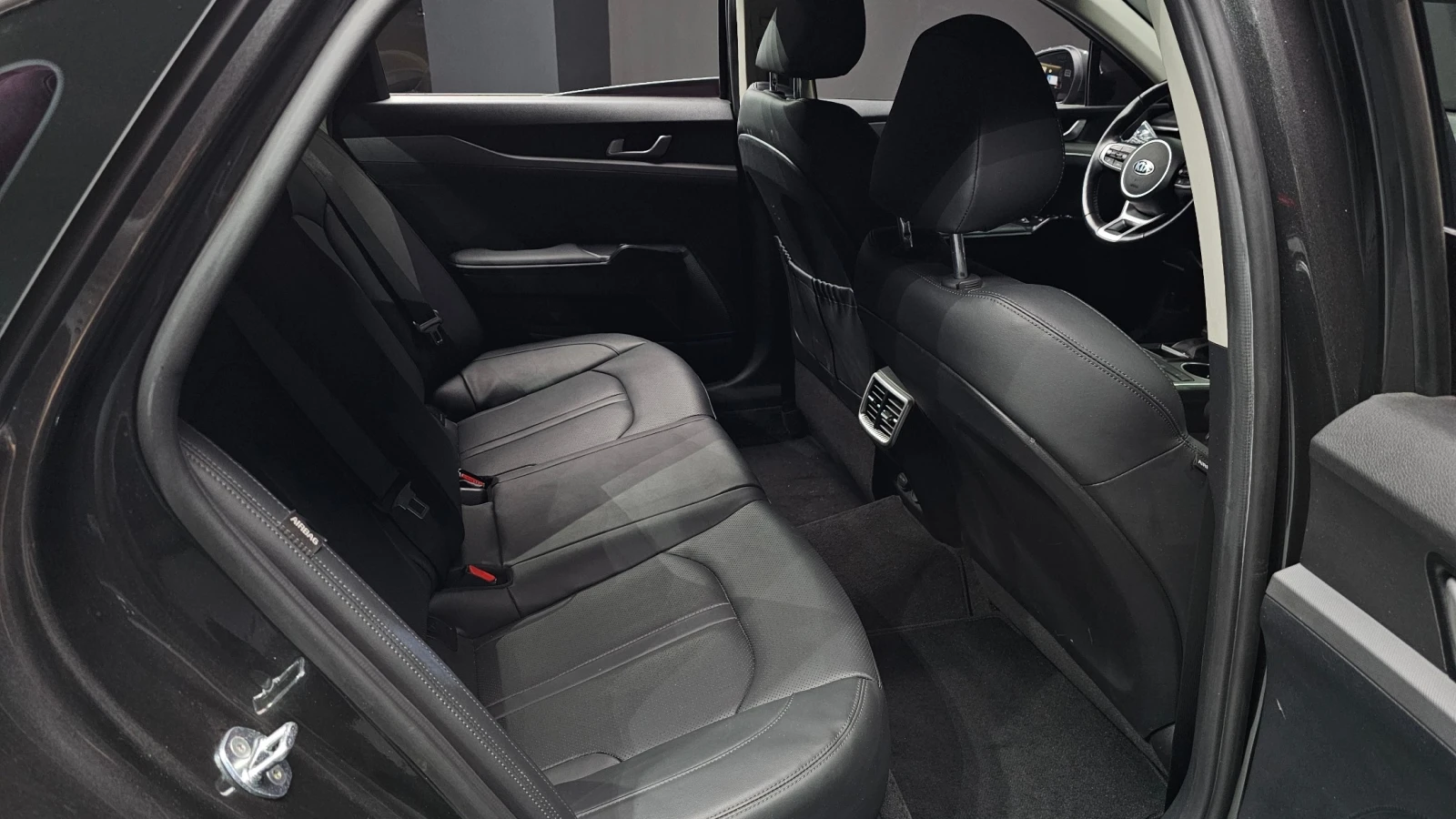 Kia K5 Фабрична Газ, снимка 11 - Автомобили и джипове - 55240100