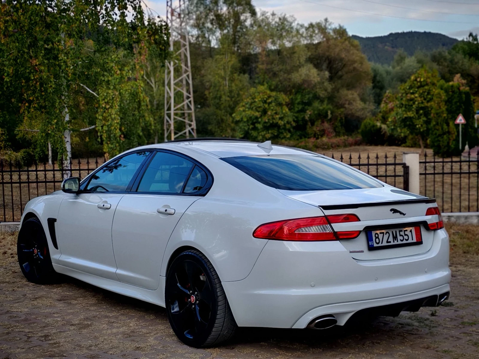 Jaguar Xf 3.0I V6(400)* SUPERCHARGED* 4X4* 8-ZF* , снимка 5 - Автомобили и джипове - 55546221