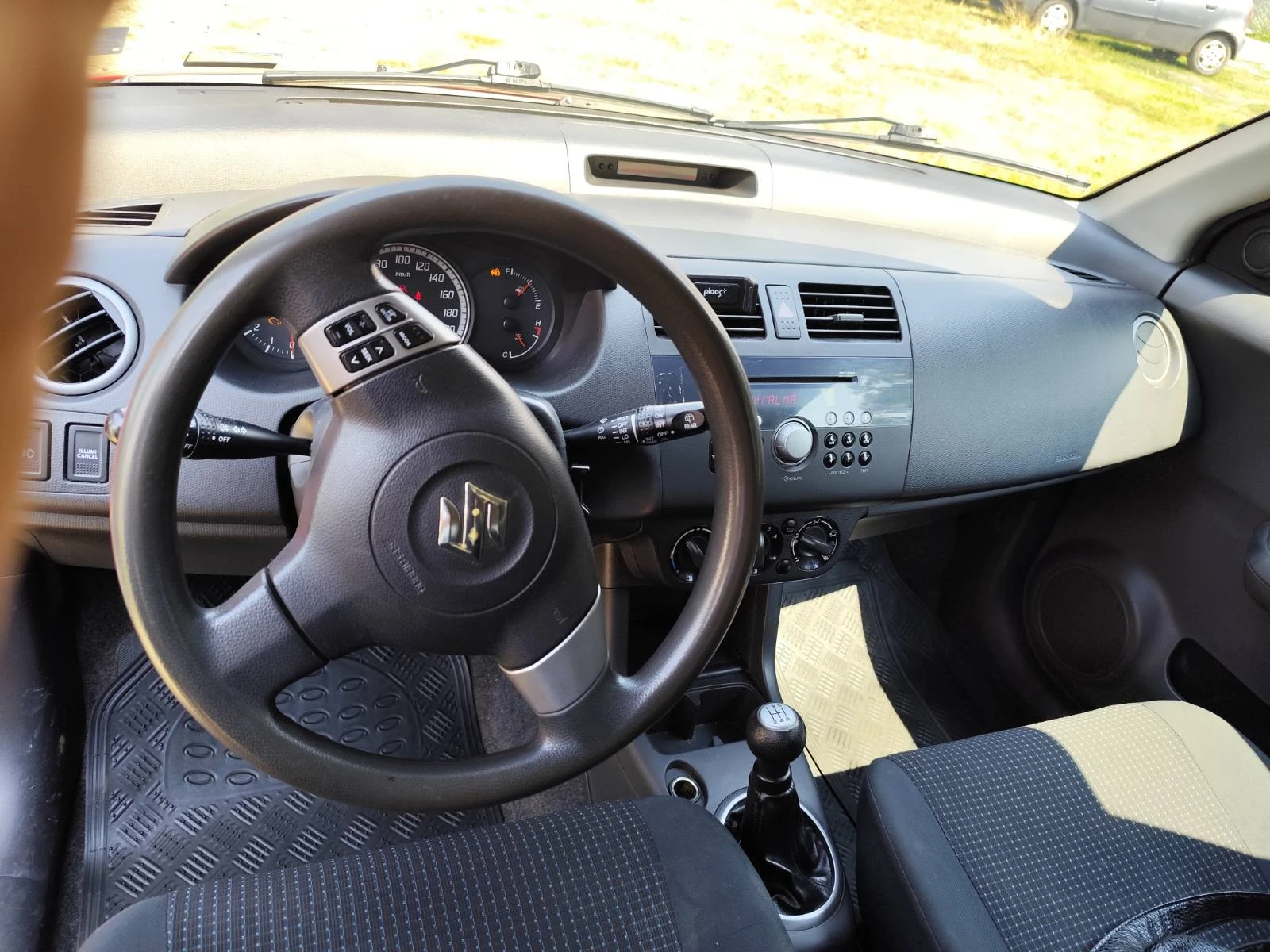 Suzuki Swift, снимка 4 - Автомобили и джипове - 55707688