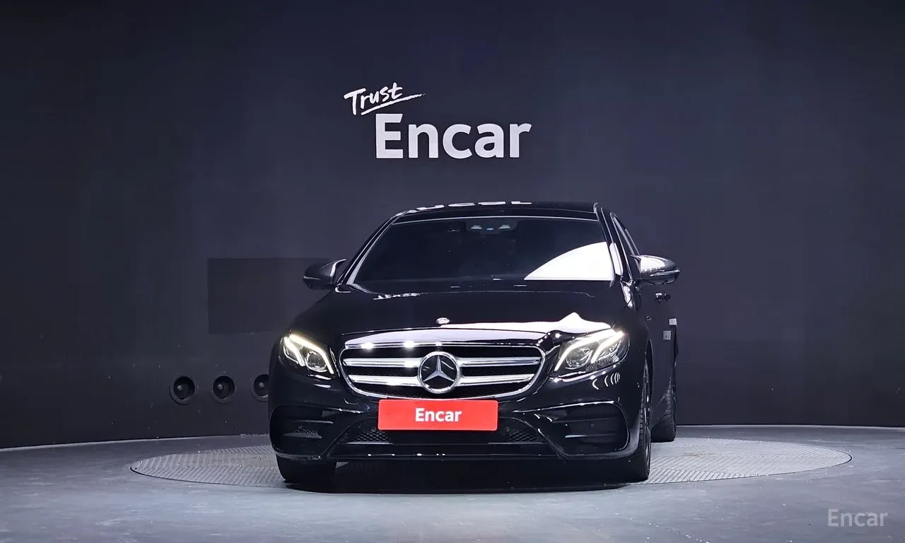 Mercedes-Benz E 350 4MATIC* 360 КАМЕРИ* ПОДГРЕВИ* КРАЙНА ЦЕНА* , снимка 2 - Автомобили и джипове - 56567238