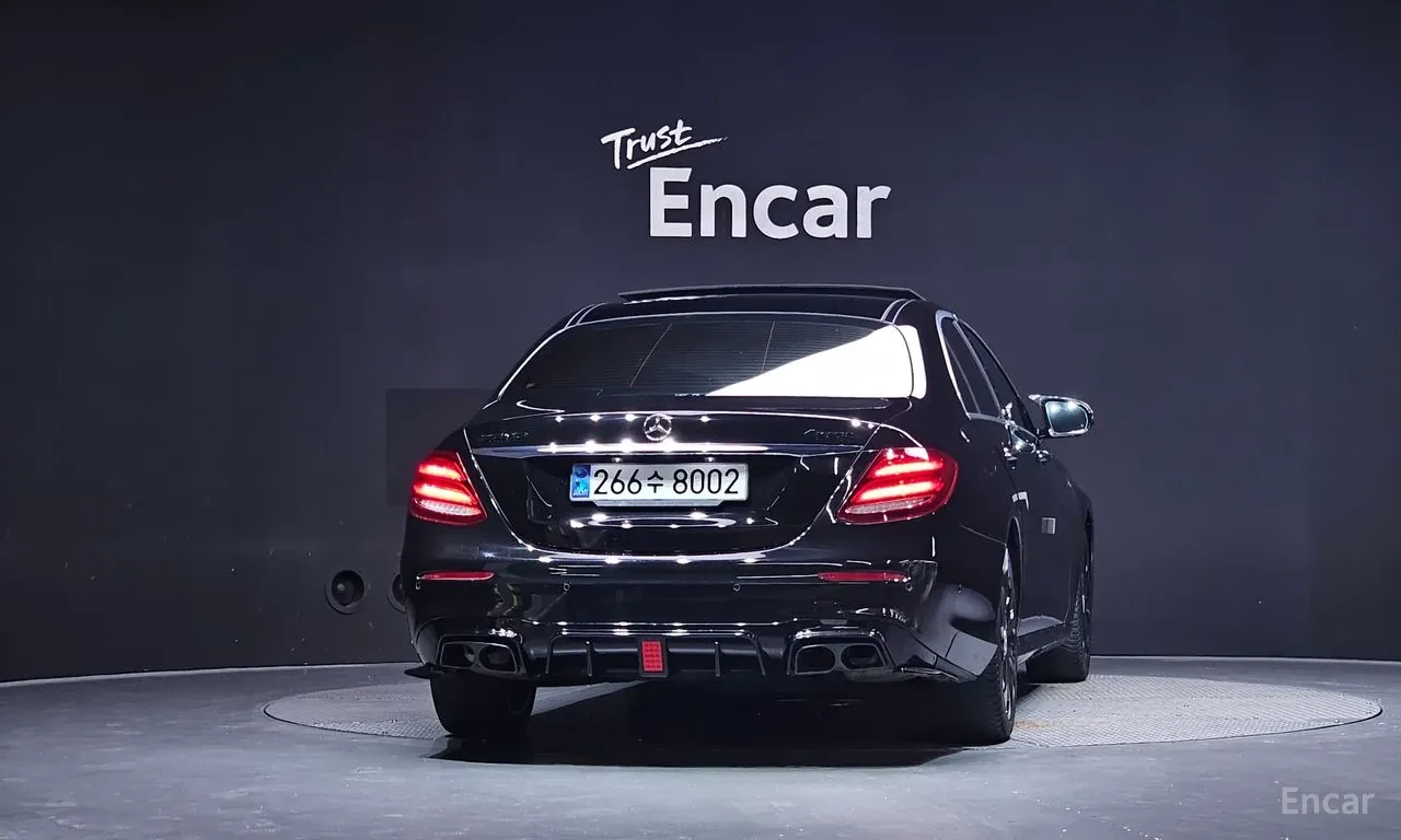 Mercedes-Benz E 350 4MATIC* 360 КАМЕРИ* ПОДГРЕВИ* КРАЙНА ЦЕНА* , снимка 4 - Автомобили и джипове - 56567238