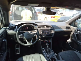 VW Tiguan * COMFORTLINE R LINE BLACK EDITION * CARFAX * , снимка 9