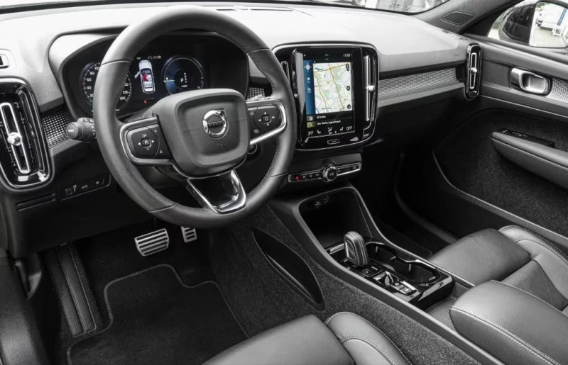 Volvo XC40 T5/R-DESIGN/261HP/AMBI/CARPLAY/DIGITAL/KLESS/645f, снимка 9 - Автомобили и джипове - 51483091
