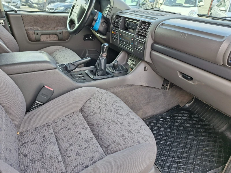 Land Rover Discovery, снимка 10 - Автомобили и джипове - 52084551