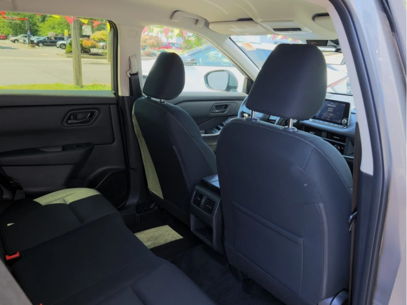 Nissan Rogue * S AWD | Htd Seat | Backup Camera | Blindspot Alr, снимка 16 - Автомобили и джипове - 52927532