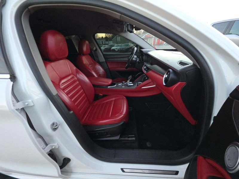 Alfa Romeo Stelvio TI LUSSO| HARMAN/KARDON| ПОДРЕВ, снимка 8 - Автомобили и джипове - 53454666