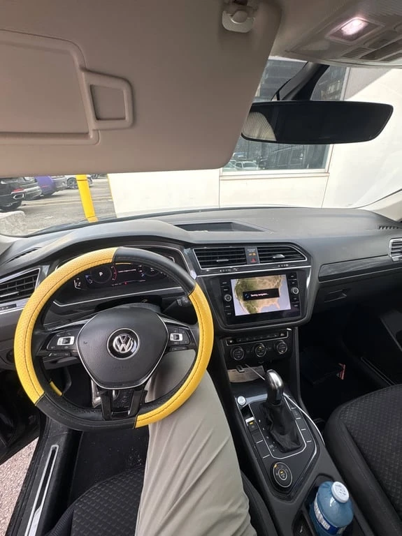 VW Tiguan * 4MOTION * CARFAX * БЕЗ ПЪРВОНАЧАЛНА ВНОСКА, снимка 9 - Автомобили и джипове - 52950835