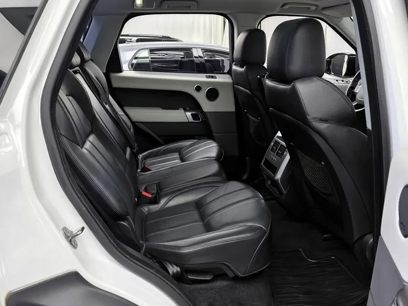 Land Rover Range Rover Sport 3.0 SDV6 HSE, снимка 12 - Автомобили и джипове - 55705694