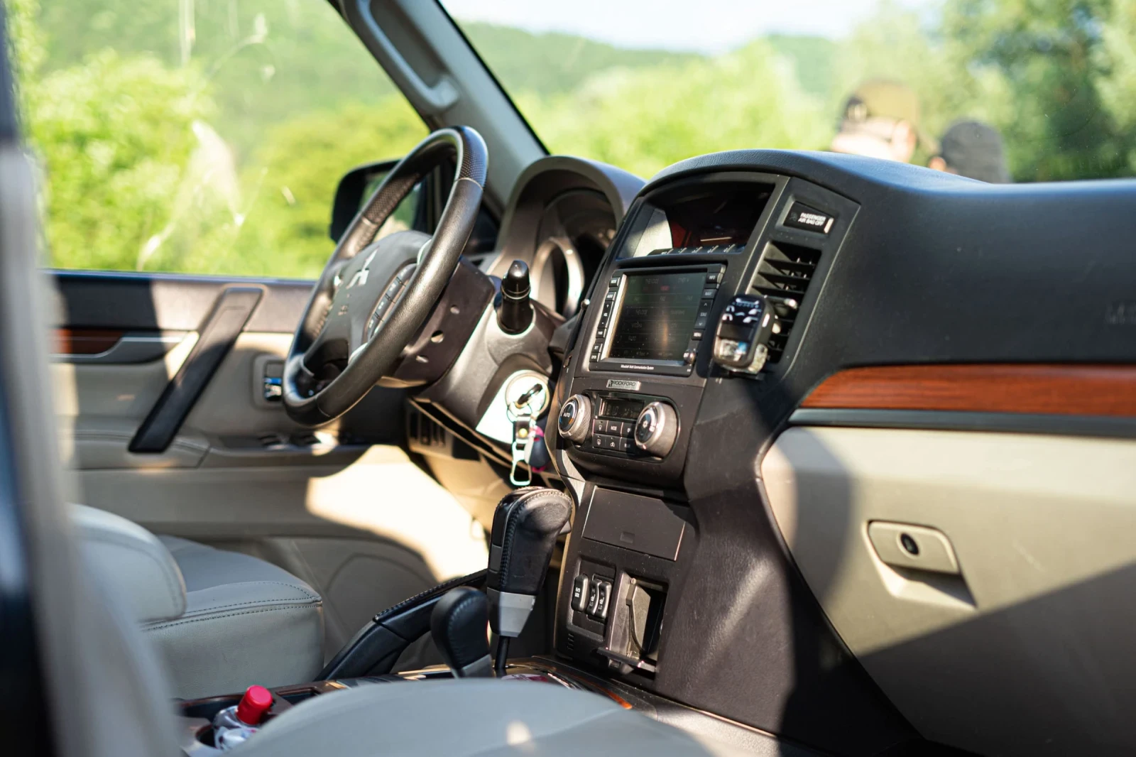 Mitsubishi Pajero 3.8 V6 - изображение 8