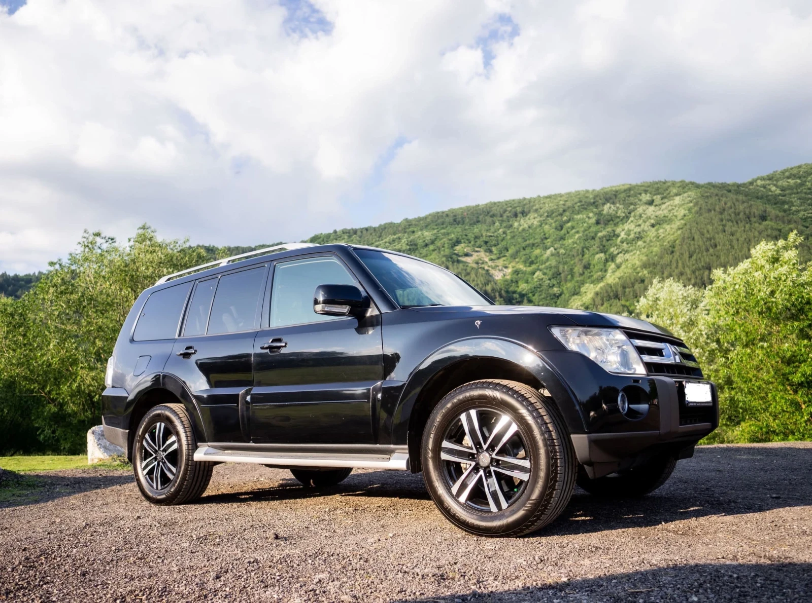 Mitsubishi Pajero 3.8 V6 - изображение 2