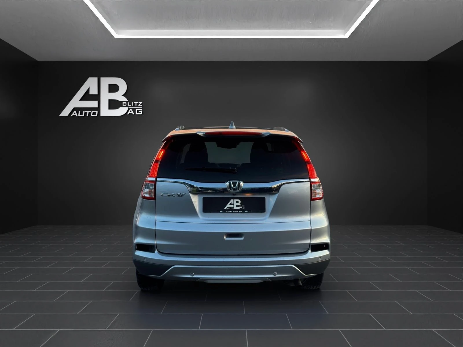 Honda Cr-v 1.6д Швейцария - изображение 4