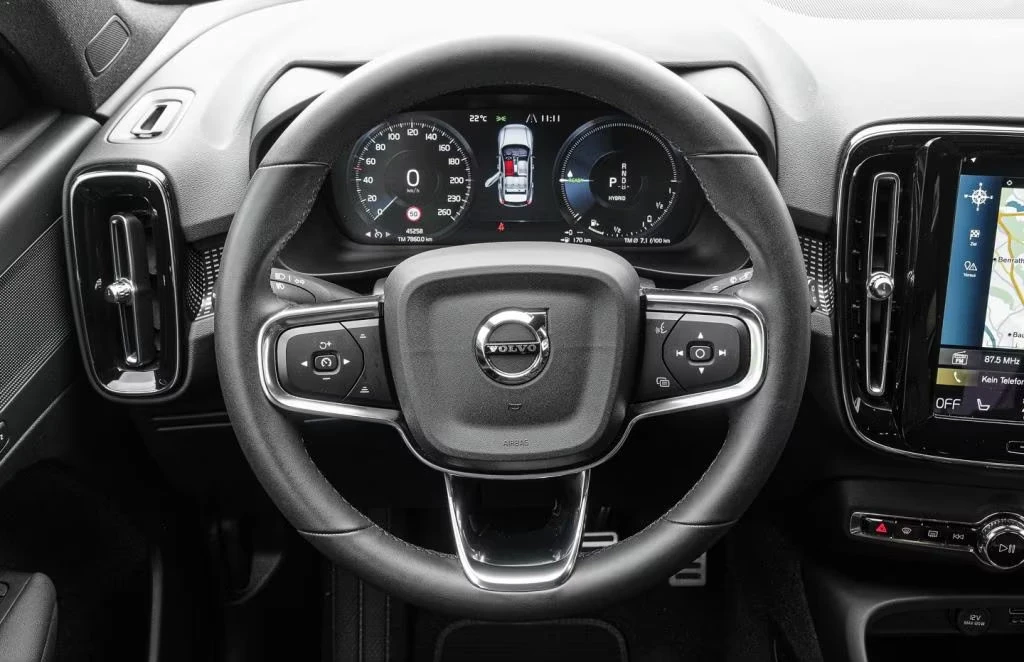 Volvo XC40 T5/R-DESIGN/261HP/AMBI/CARPLAY/DIGITAL/KLESS/645f | Mobile.bg   11