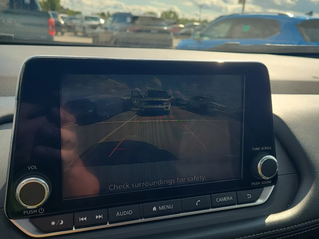 Nissan Rogue *  *    *   *  | Mobile.bg   11