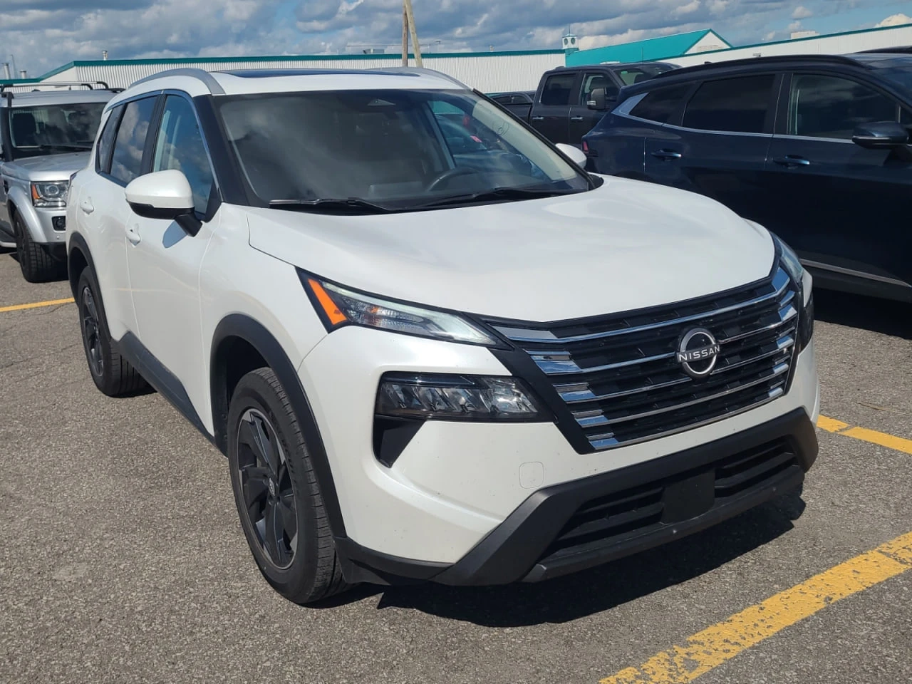 Nissan Rogue *  *    *   *  | Mobile.bg   2