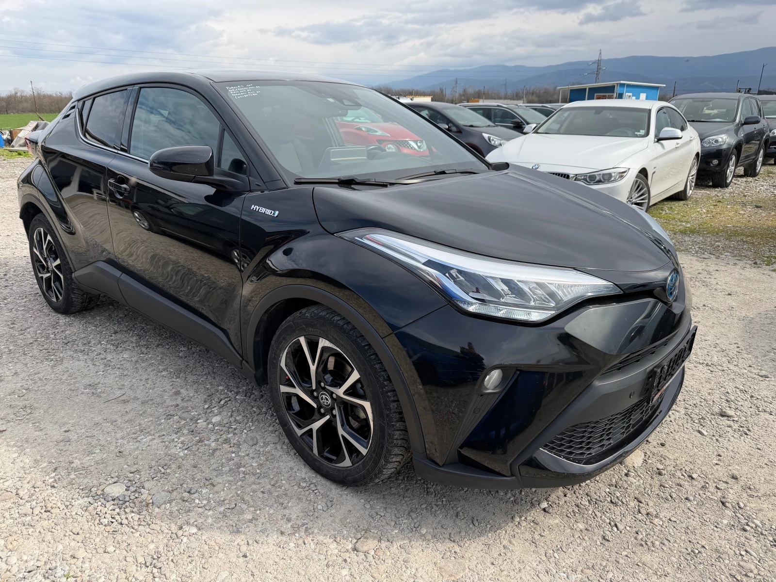 Toyota C-HR 1.8 HYBRID(КАТО НОВА), снимка 3 - Автомобили и джипове - 54136026