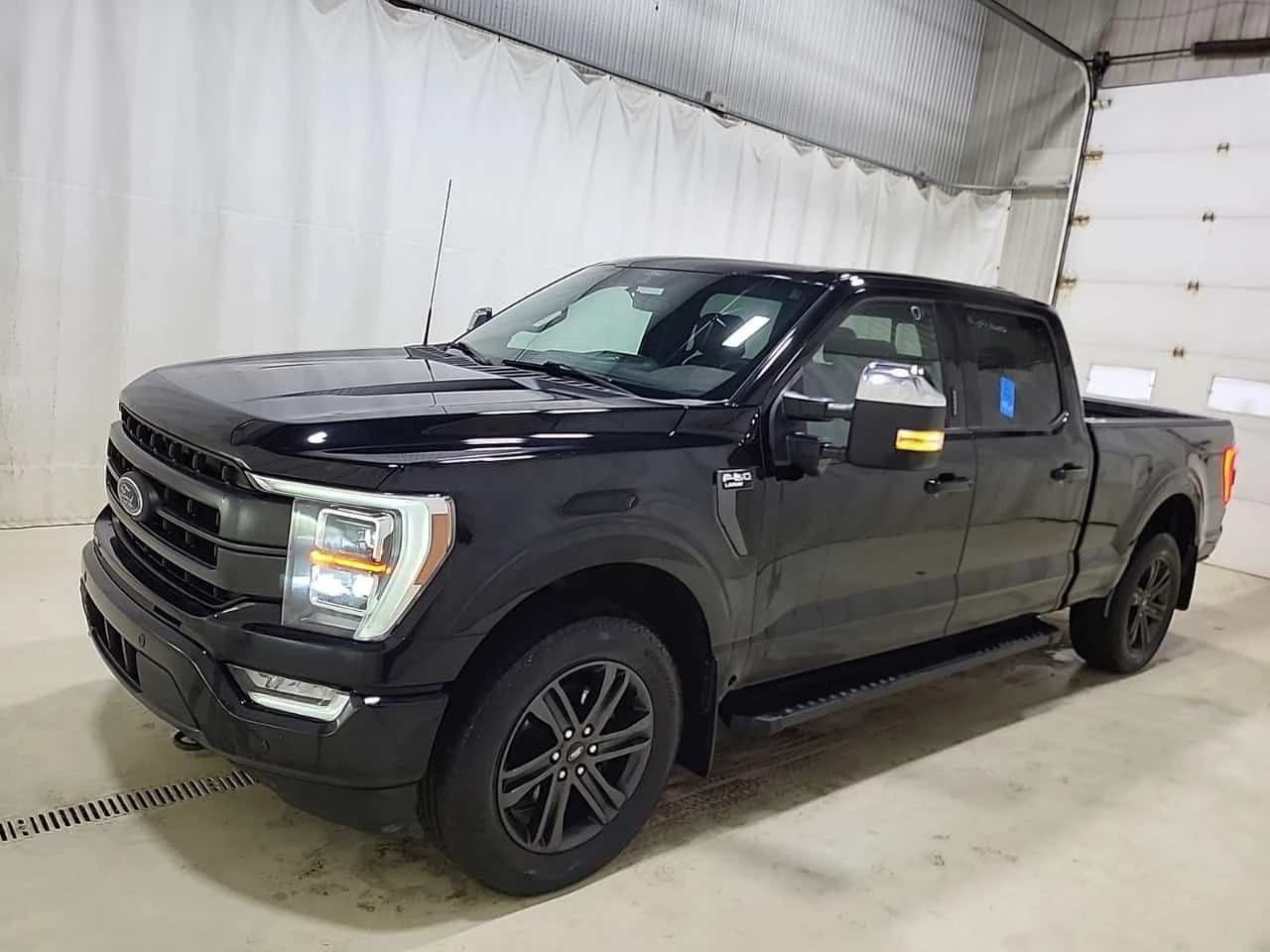 Ford F150 * LARIAT CREW CAB STD BED * CARFAX * БЕЗ ПЪРВОНАЧА