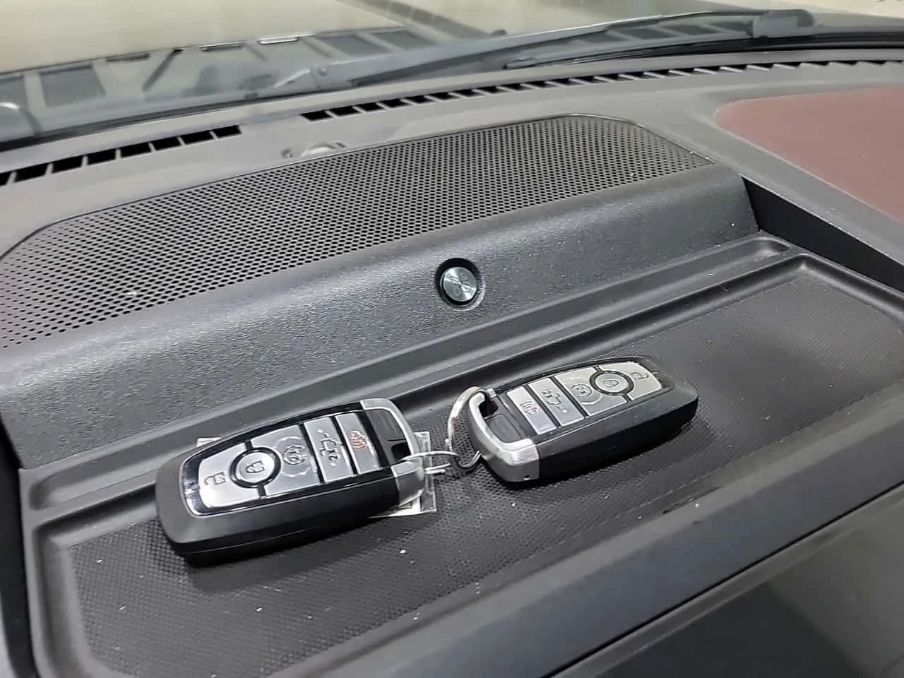 Ford F150 LARIAT CREW CAB STD BED * CARFAX * ���� ���������� | Mobile.bg � ����������� 12