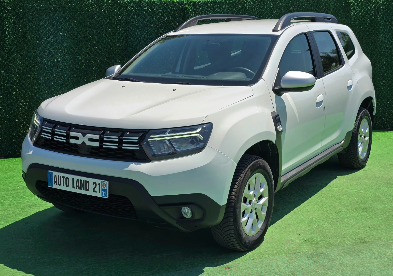 Dacia Duster 1.5BlueDCI* 115кс* 4x4* FACE LIFT* , снимка 2 - Автомобили и джипове - 54608523