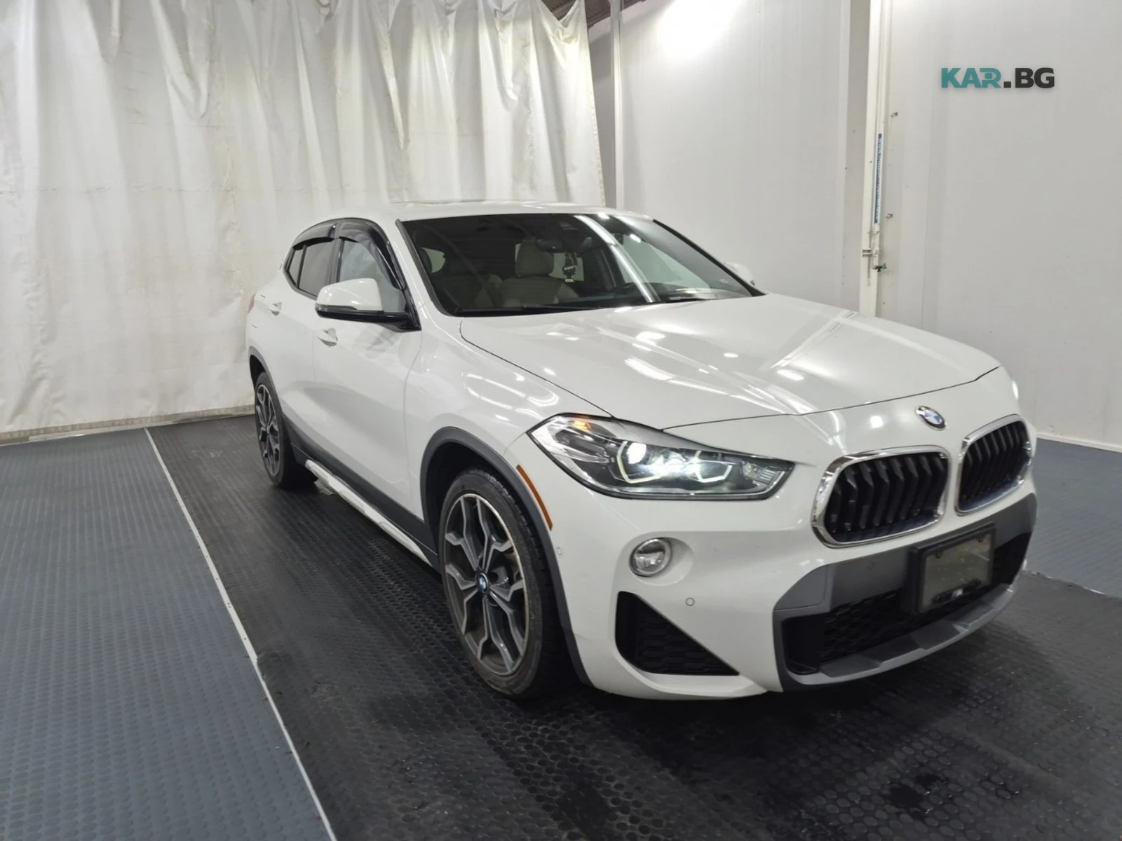 BMW X2 XDRIVE28I * АвтоКредит * (ЦЕНА ДО БГ), снимка 3 - Автомобили и джипове - 55071397