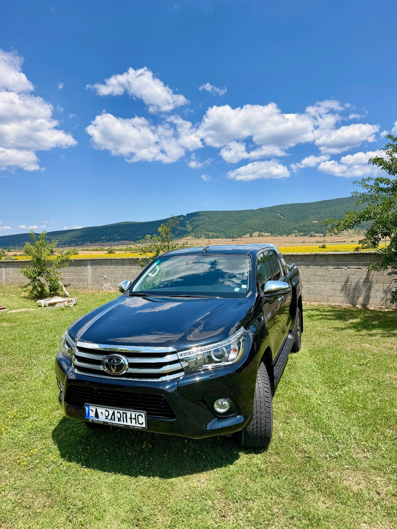 Toyota Hilux Пикап