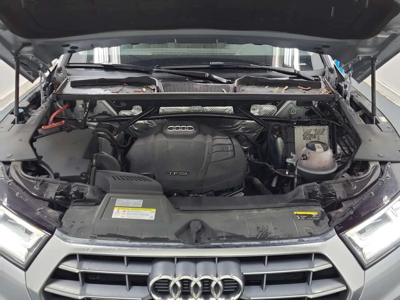 Audi Q5 * TECHNIK * CARFAX * БЕЗ ПЪРВОНАЧАЛНА ВНОСКА, снимка 16 - Автомобили и джипове - 56277517