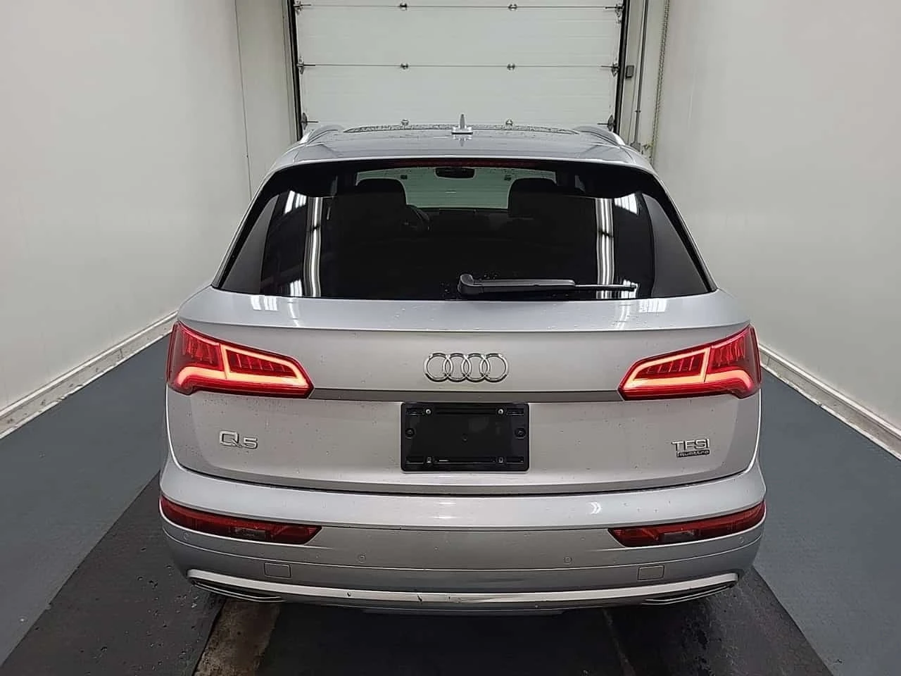 Audi Q5 * TECHNIK * CARFAX * БЕЗ ПЪРВОНАЧАЛНА ВНОСКА, снимка 17 - Автомобили и джипове - 56277517