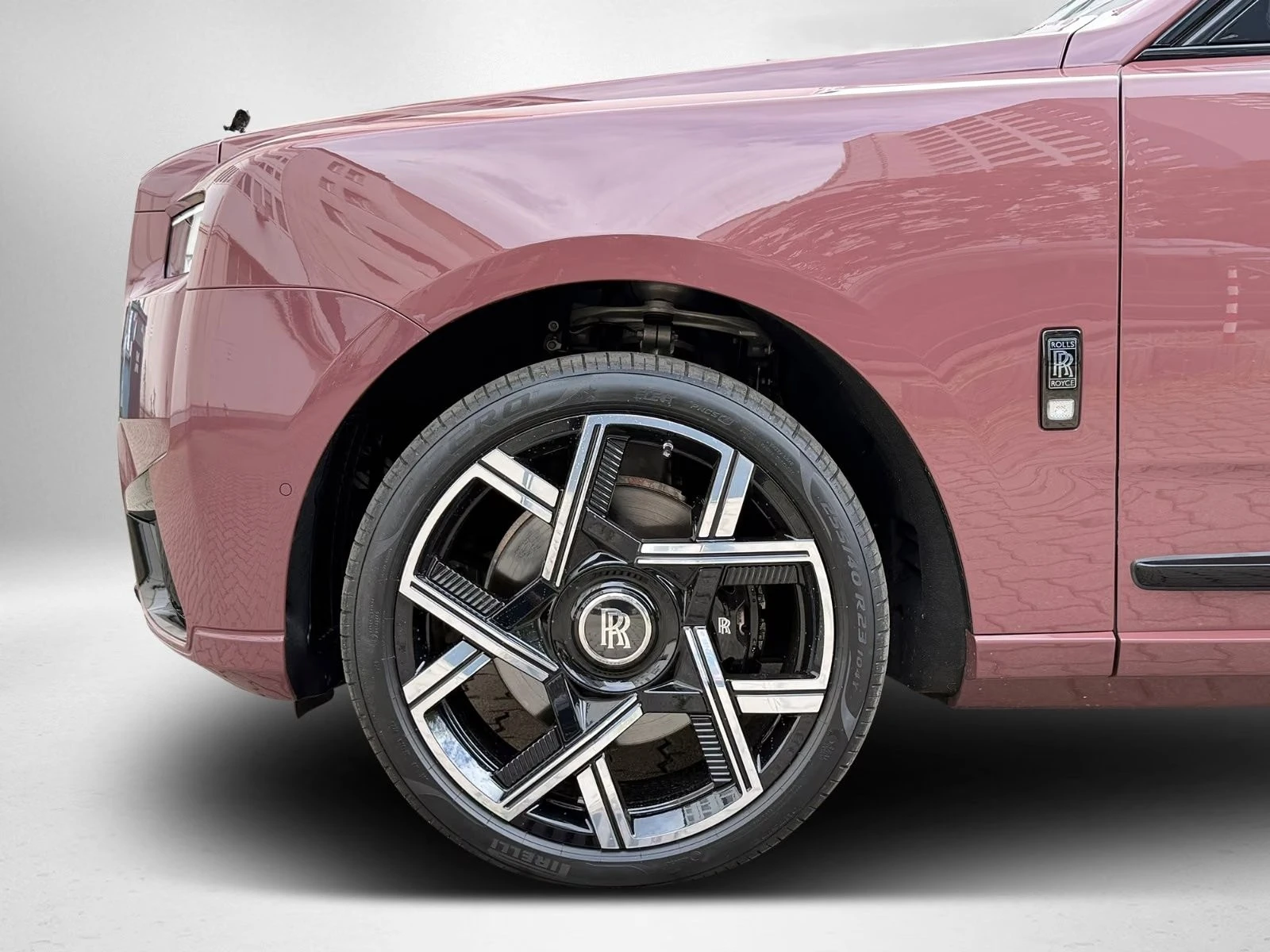 Rolls-Royce Cullinan V12 / BLACK BADGE / LOUNGE/ SHOOTING STAR/ BESPOKE | Mobile.bg � ����������� 5