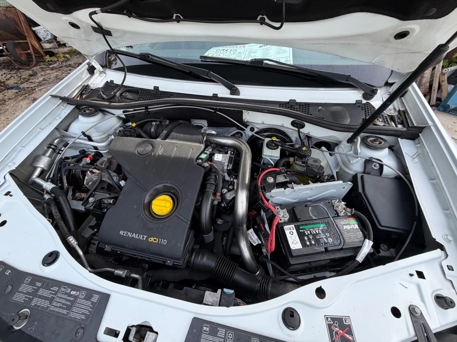 Dacia Duster 1.5DCi, снимка 12 - Автомобили и джипове - 56589075