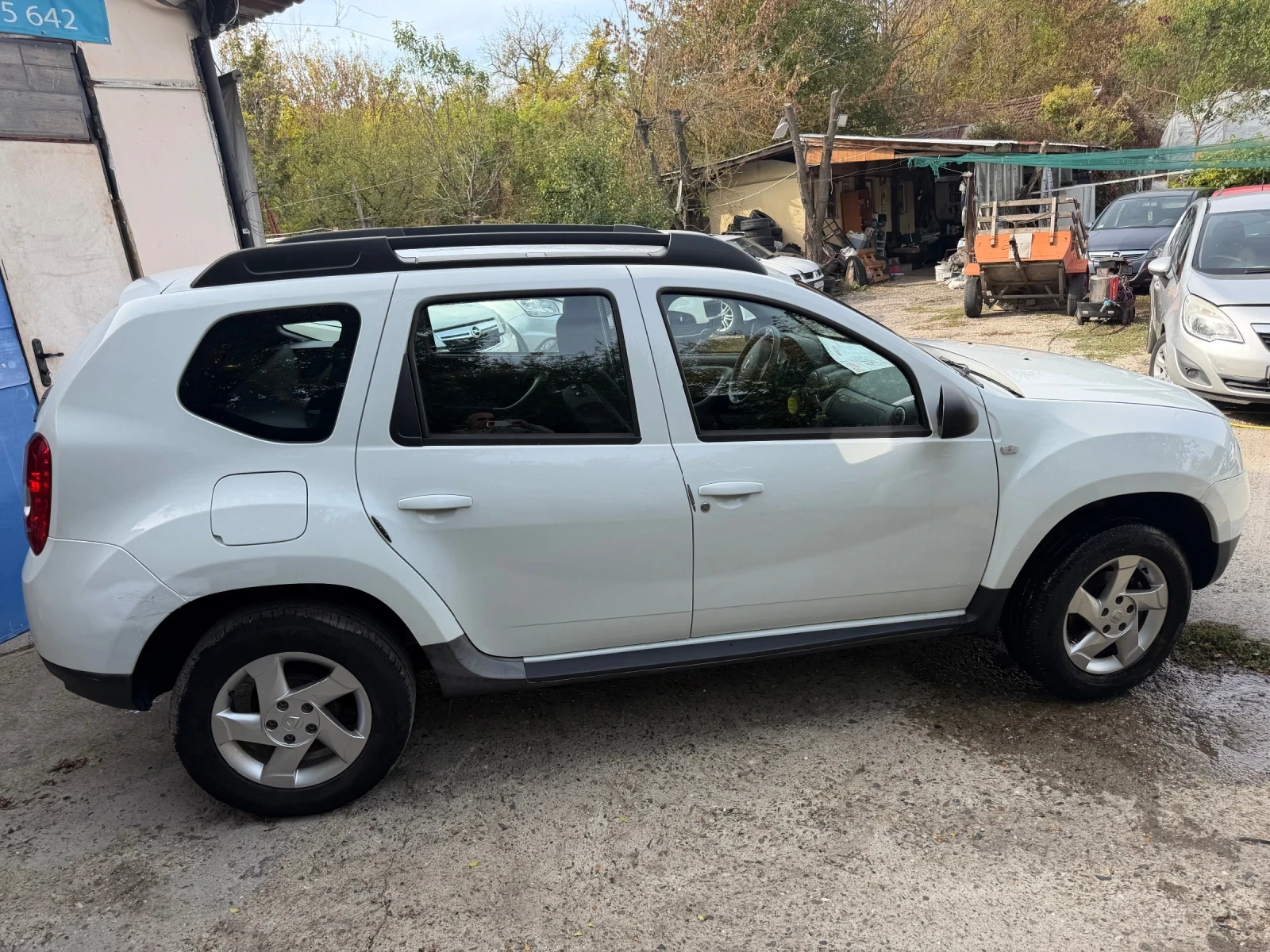 Dacia Duster 1.5DCi, снимка 5 - Автомобили и джипове - 56589075