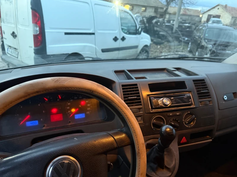 VW T5, снимка 9 - Бусове и автобуси - 52566567