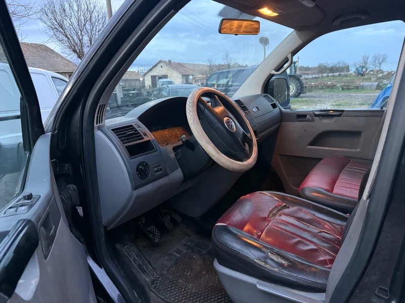 VW T5, снимка 7 - Бусове и автобуси - 52566567