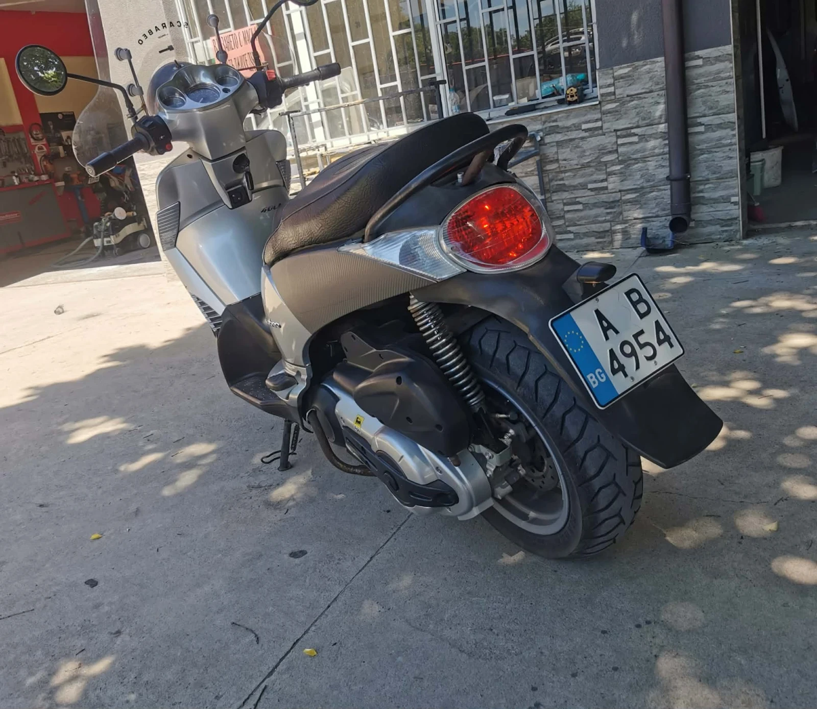Aprilia Scarabeo