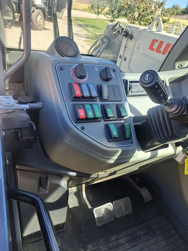 ������������ ������� Claas scorpion 7030 | Mobile.bg � ����������� 7