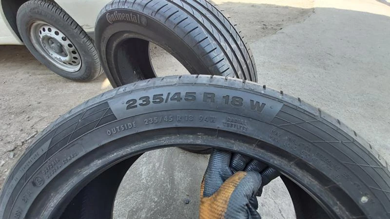 Гуми Летни 235/45R18, снимка 4 - Гуми и джанти - 28561740