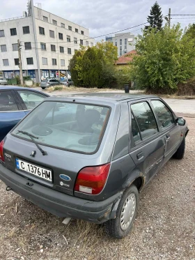 Ford Fiesta Ghia, снимка 9