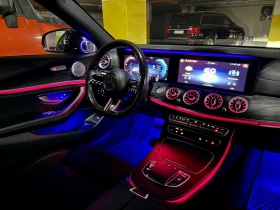 ������ Mercedes-Benz E 220