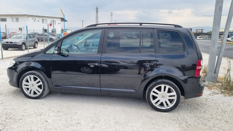 VW Touran, снимка 2 - Автомобили и джипове - 47769167