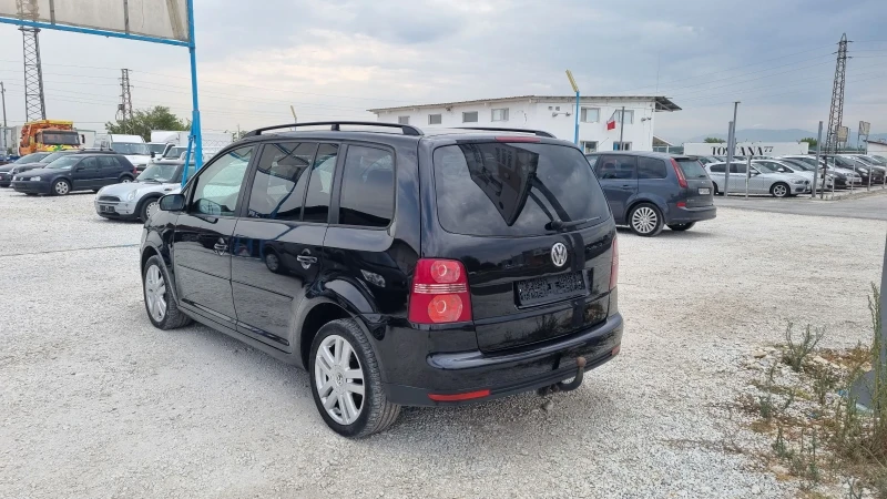 VW Touran, снимка 3 - Автомобили и джипове - 47769167