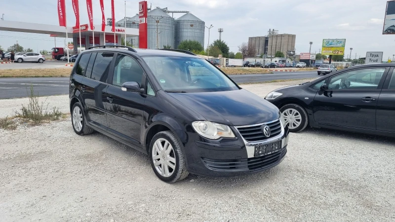 VW Touran, снимка 7 - Автомобили и джипове - 47769167