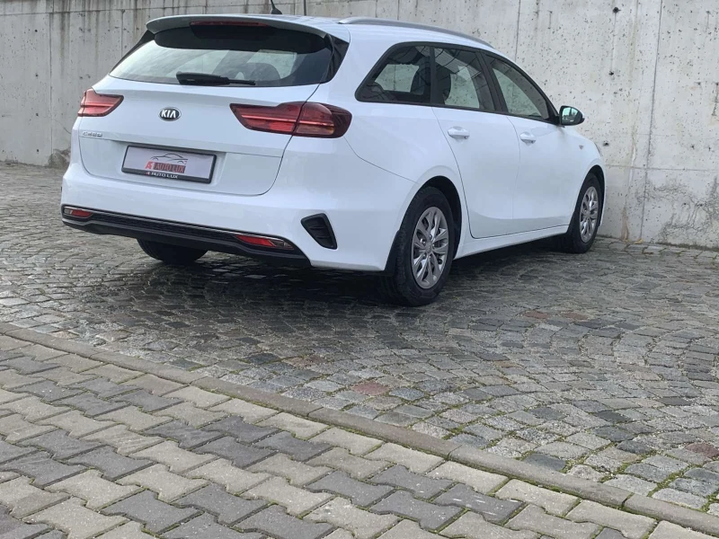 Kia Ceed 1.6d/Multy/6 speed/ Excellent!!!, снимка 7 - Автомобили и джипове - 47807325