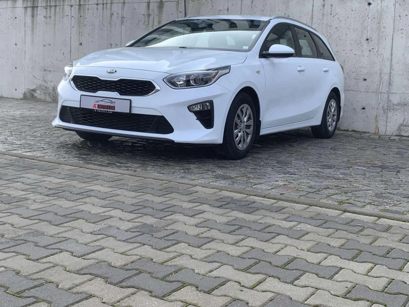 Kia Ceed 1.6d/Multy/6 speed/ Excellent!!!, снимка 3 - Автомобили и джипове - 47807325