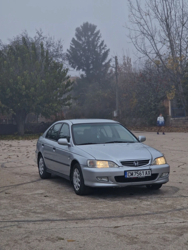 Honda Accord, снимка 2 - Автомобили и джипове - 48010132